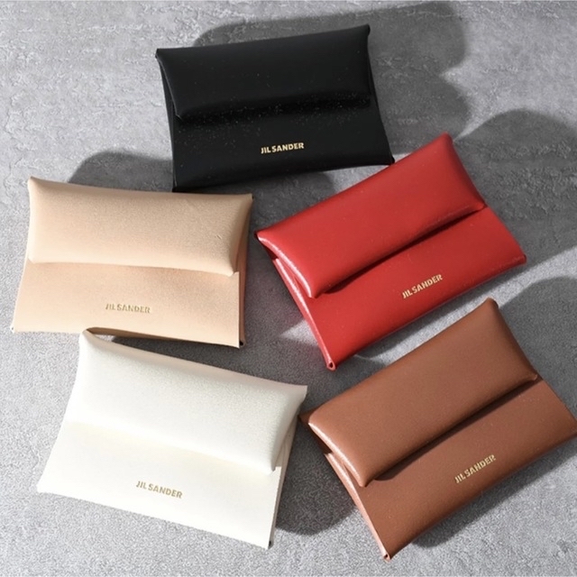 Jil Sander(ジルサンダー)のJIL SANDER ロゴ入りレザーコインケースRED（新品） メンズのファッション小物(コインケース/小銭入れ)の商品写真