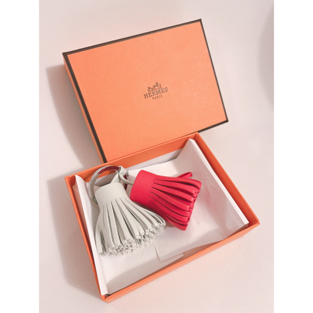 適当な価格 Hermes - エルメス カルメン 人気色!新品 チャーム - rinsa.ca