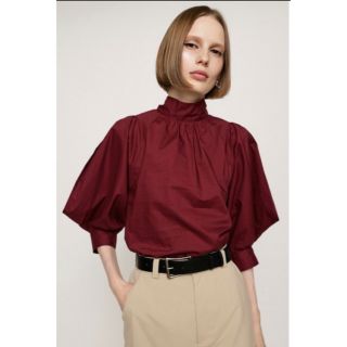 タグ付新品未使用☆ SLY バックリボンスクエアトップス