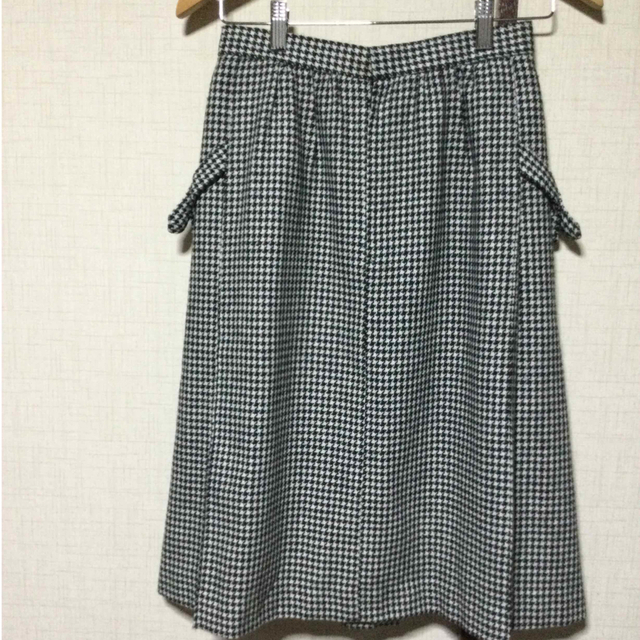 Grimoire(グリモワール)の値下げ　¥2555→¥1666  千鳥柄スカート レディースのスカート(ひざ丈スカート)の商品写真