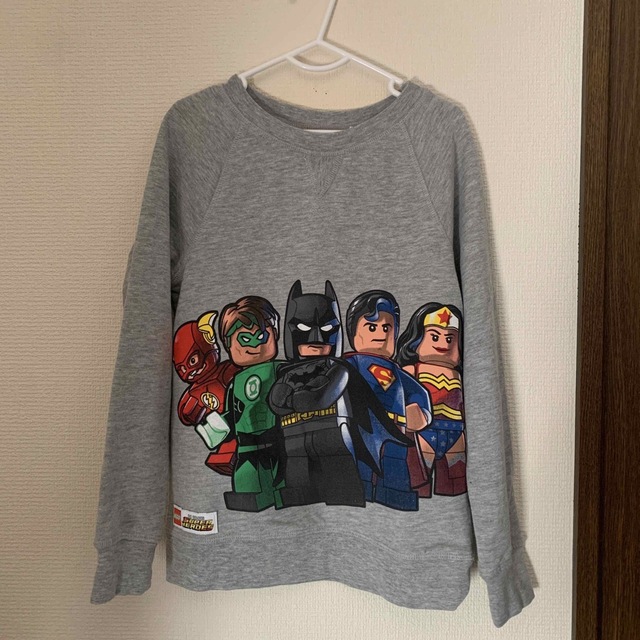 H&M(エイチアンドエム)のLEGO トレーナー　ジャスティスリーグ キッズ/ベビー/マタニティのキッズ服男の子用(90cm~)(Tシャツ/カットソー)の商品写真