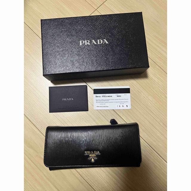 ファッション小物PRADA 長財布