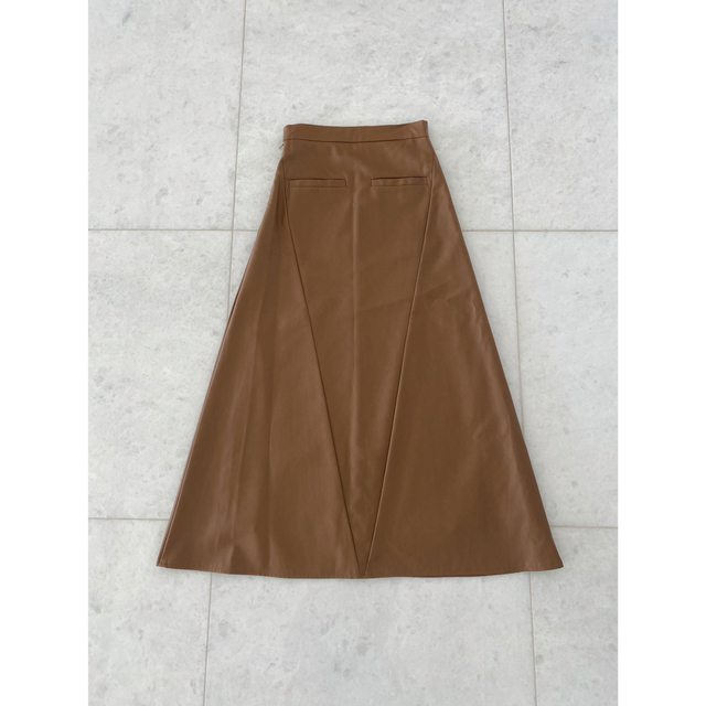 room306 CONTEMPORARY(ルームサンマルロクコンテンポラリー)のroom306contemporary  Leather Flare Skirt レディースのスカート(ロングスカート)の商品写真