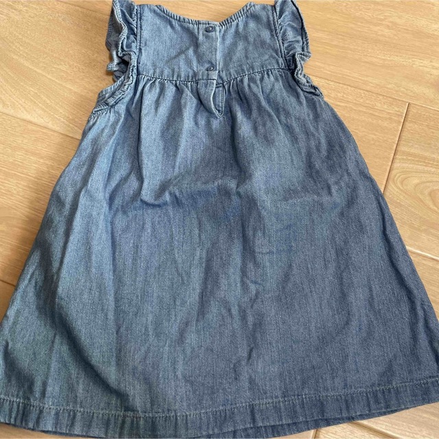 GAP(ギャップ)のGAP denim ギャップデニムワンピース 90cm程 キッズ/ベビー/マタニティのキッズ服女の子用(90cm~)(ワンピース)の商品写真