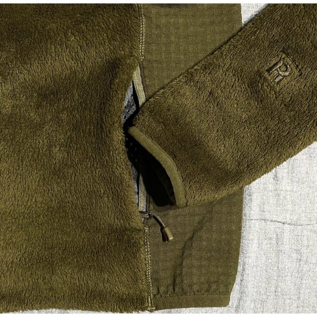 Patagonia R2ジャケット Sサイズ SEMT オリーブ 最も優遇 noxcapital.de