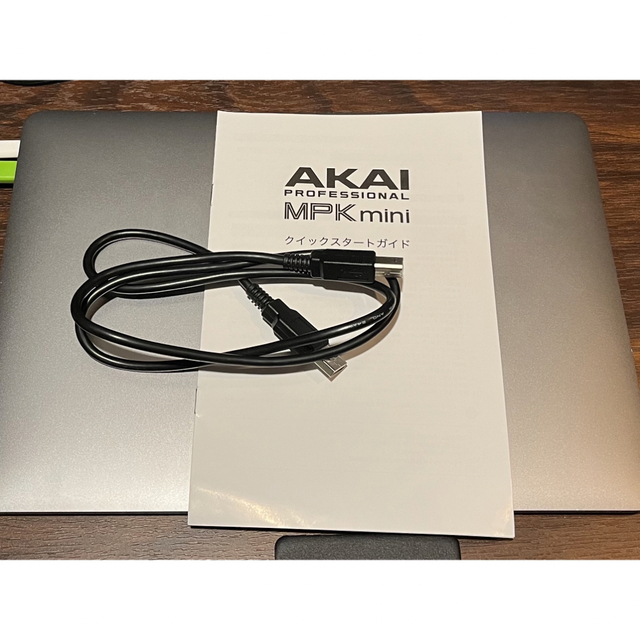 MIDIコントローラーAKAI MPK mini mk3