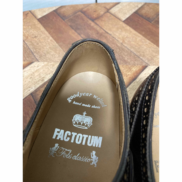 FACTOTUM(ファクトタム)のFACTOTUM ×Fobs Classic コラボ　ウィングチップ　シューズ メンズの靴/シューズ(ドレス/ビジネス)の商品写真