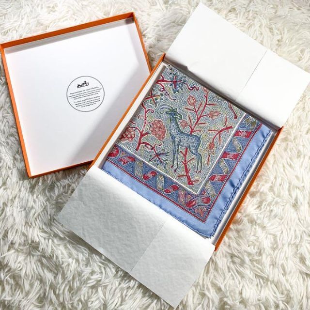 新品・未使用】エルメス スカーフ ガウロッシュ ペイヴメント カレ45
