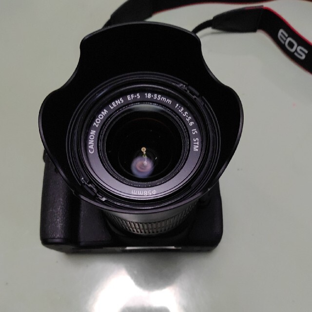 スマホ/家電/カメラEOS Kiss X8i　EFS18−55 IS STM