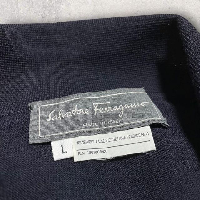 Salvatore Ferragamo(サルヴァトーレフェラガモ)の最高級 極美品 フェラガモ ハーフジップニット L ガンチーニ ハイゲージ 紺 メンズのトップス(ニット/セーター)の商品写真