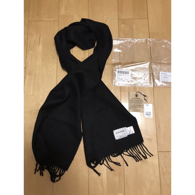 COMOLI(コモリ)の新古 20aw ザ イノウエブラザーズ brushed scarf マフラー 黒 メンズのファッション小物(マフラー)の商品写真