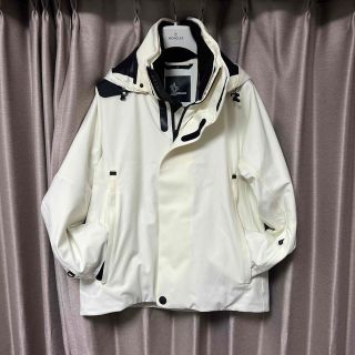 モンクレール(MONCLER)のかわさん専用　レア　MONCLER モンクレール マウンテンパーカー(ダウンジャケット)