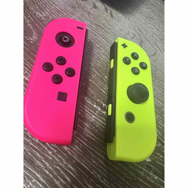 Nintendo Switch(ニンテンドースイッチ)のジョイコン Joy-Con ジャンク品  Switch スイッチ  エンタメ/ホビーのゲームソフト/ゲーム機本体(家庭用ゲーム機本体)の商品写真