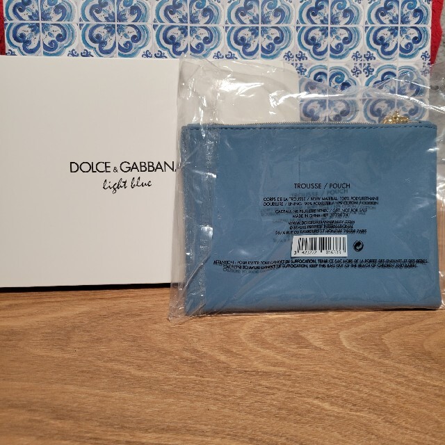 DOLCE & GABBANA BEAUTY(ドルチェアンドガッバーナビューティ)の【値下】DOLCE&GABBANA BEAUTY　ノベルティポーチ レディースのファッション小物(ポーチ)の商品写真