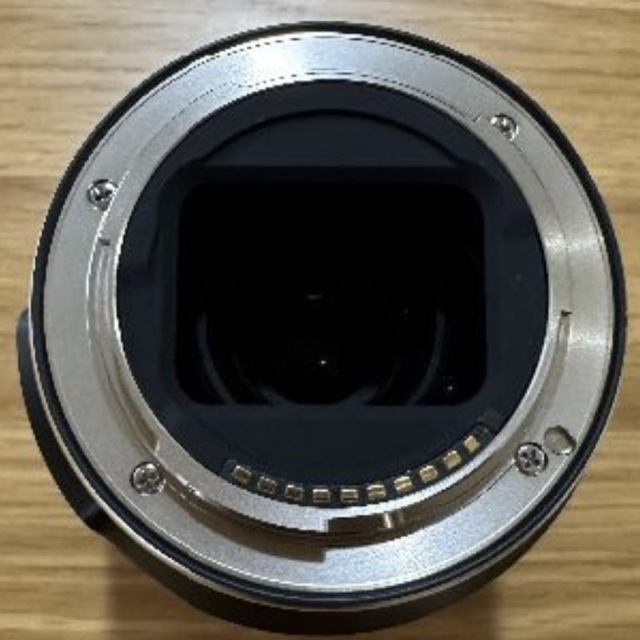 TAMRON(タムロン)のtamron20-40 f2.8 Eマウント用　フィルター付き スマホ/家電/カメラのカメラ(レンズ(ズーム))の商品写真