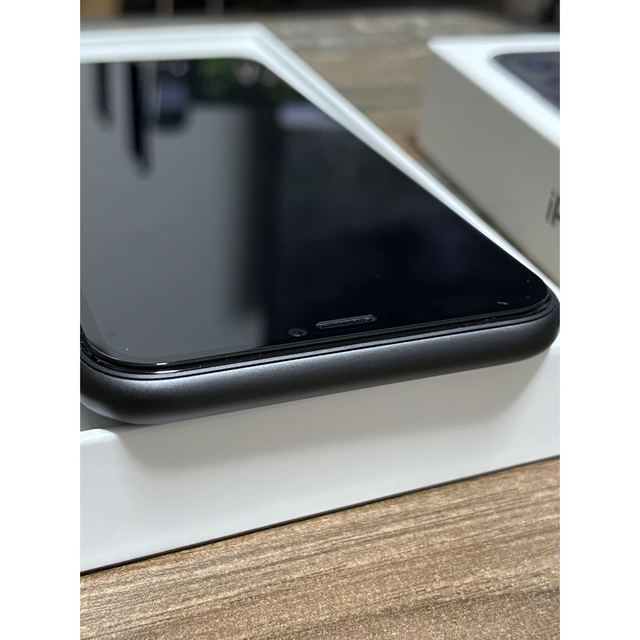 Apple(アップル)のmaori様専用【極美品】iPhone11 128GB MHDH3J/A  スマホ/家電/カメラのスマートフォン/携帯電話(スマートフォン本体)の商品写真