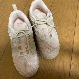 フィラ(FILA)のフィラスニーカーベージュ(スニーカー)