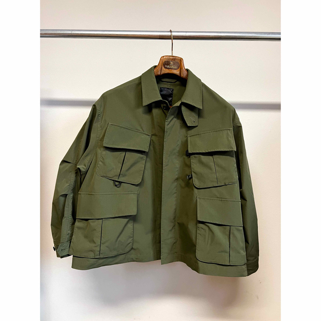 1LDK SELECT(ワンエルディーケーセレクト)のdaiwa pier39  TECH JUNGLE FATIGUE JACKET メンズのジャケット/アウター(ミリタリージャケット)の商品写真