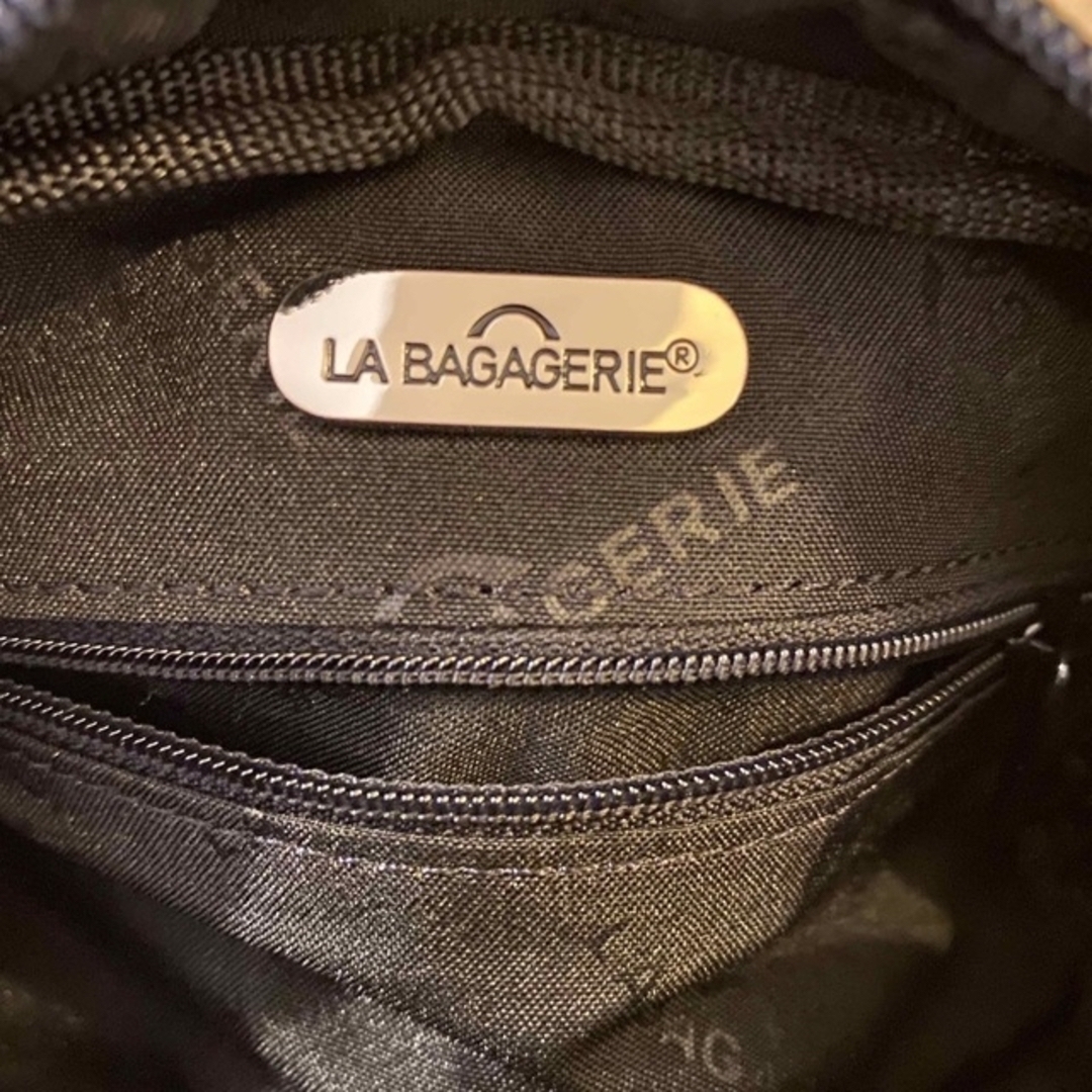 LA BAGAGERIE(ラバガジェリー)のラバガジェリー ポーチ 黒 未使用 レディースのファッション小物(ポーチ)の商品写真