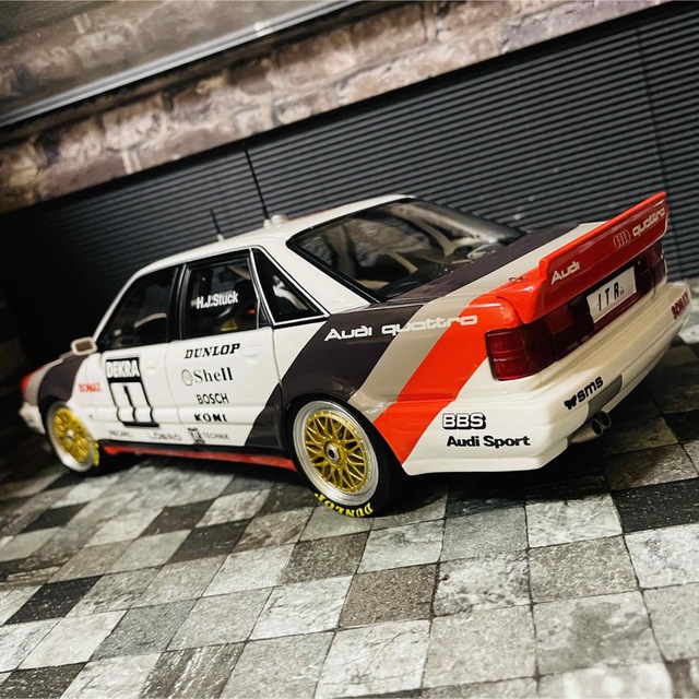 1/18 PMA アウディ V8 クワトロ DTM 1991 H.J.スタック