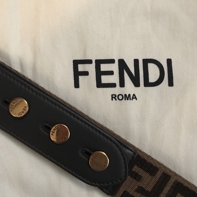 FENDI(フェンディ)のhatti様専用 レディースのバッグ(ショルダーバッグ)の商品写真