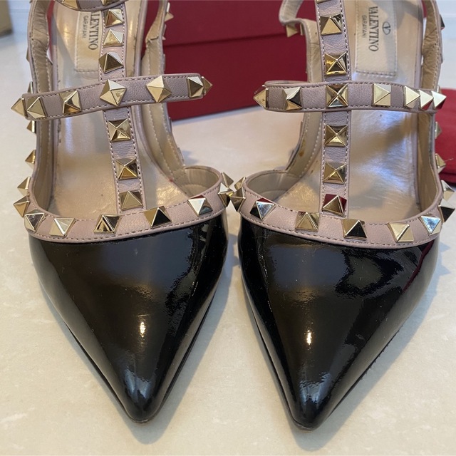 VALENTINO(ヴァレンティノ)のヴァレンティノ☆ロックスタッズ☆size37 レディースの靴/シューズ(ハイヒール/パンプス)の商品写真