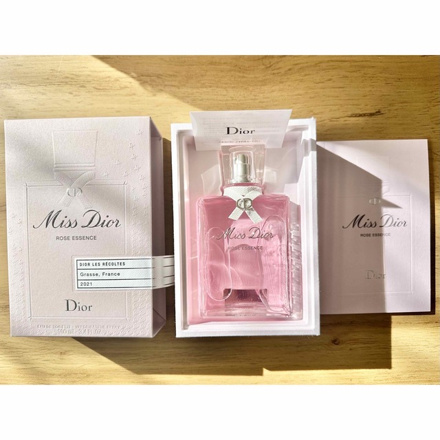 Dior(ディオール)の<数量限定>Dior ミスディオール　ローズエッセンス100ml オードゥトワレ コスメ/美容の香水(香水(女性用))の商品写真