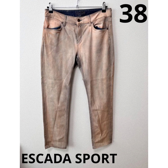 ESCADA(エスカーダ)のESCADA SPORT エスカーダスポーツ　デニムパンツ　38サイズ レディースのパンツ(デニム/ジーンズ)の商品写真