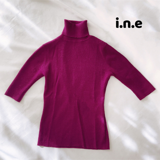 インエ(i.n.e)のi.n.e インエ ● 半袖　タートルニット　パープル　ウールセーター(ニット/セーター)