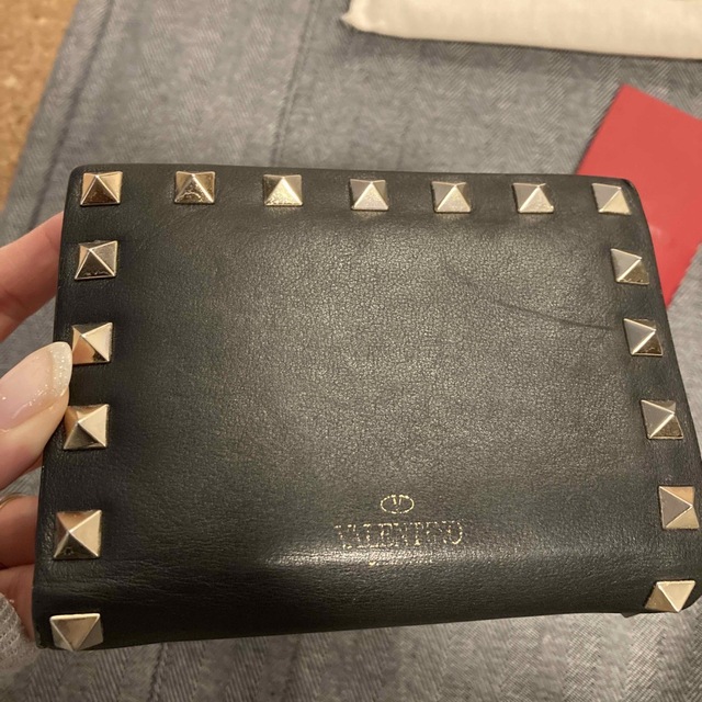 VALENTINO(ヴァレンティノ)のVALENTINO バレンティノ二つ折り財布 メンズのファッション小物(折り財布)の商品写真