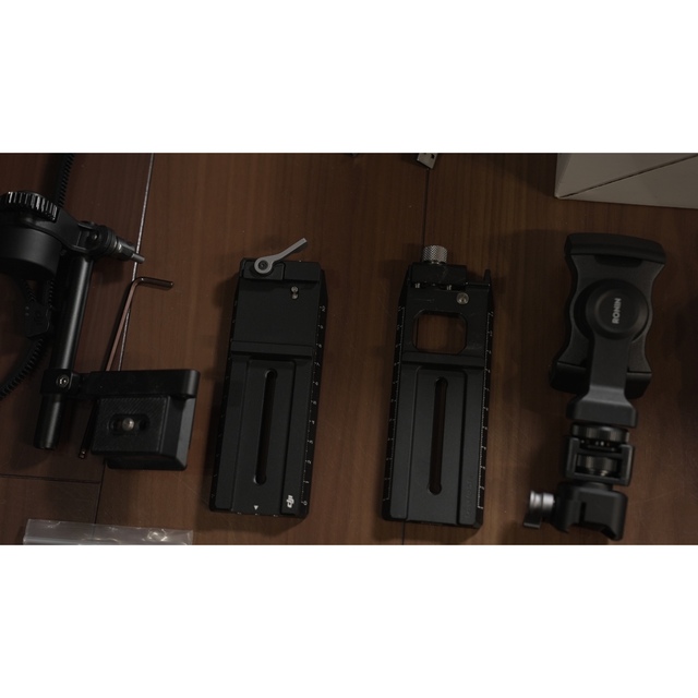 Inspire（DJI）(インスパイア)のDJI RSC2 PRO COMBO (smallrigオプション付き) スマホ/家電/カメラのカメラ(その他)の商品写真