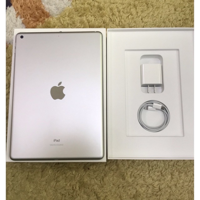 iPad - iPad 第8世代 Wi-Fiモデル 32GB 美品の通販 by りく's shop ...