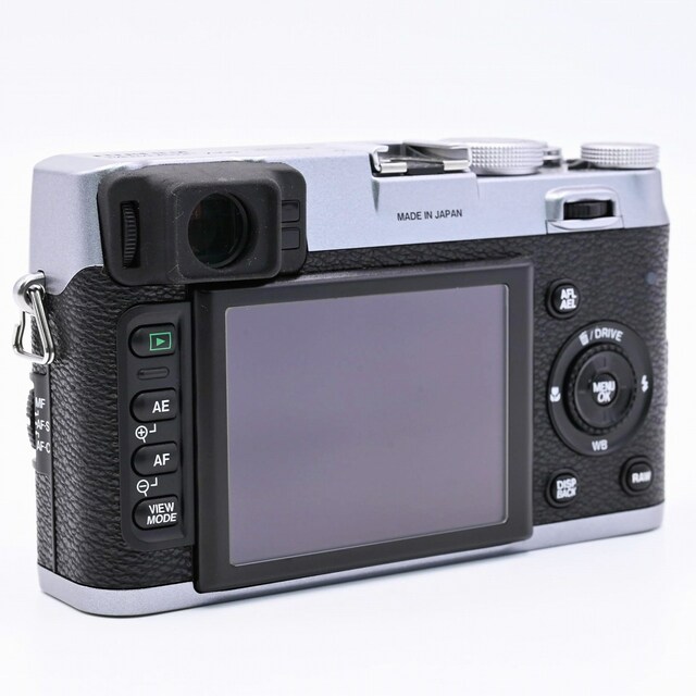 富士フイルム - FUJIFILM X100 シルバーの通販 by Flagship 富士フイルム - FUJIFILM X100 シルバーの通販 by Flagship