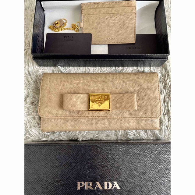 最終値下げ価格★PRADA★美品★サフィアーノレザー長財布