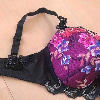 マダガスカル☆サルート☆新品☆ブラ☆タンガ☆セット☆Mのみ☆46