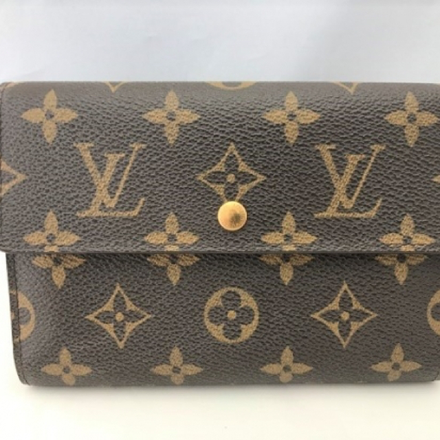 LOUIS VUITTON(ルイヴィトン)のLOUIS VUITTONモノグラム　ポルト トレゾール・パピエ　パスケース付 レディースのファッション小物(財布)の商品写真