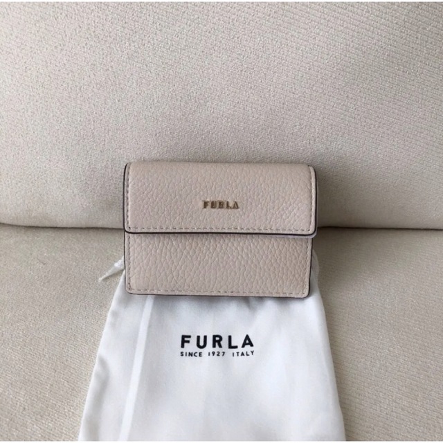 Furla(フルラ)の専用　FURLA バビロン 三つ折り財布 トライフォールドウォレット ベージュ レディースのファッション小物(財布)の商品写真