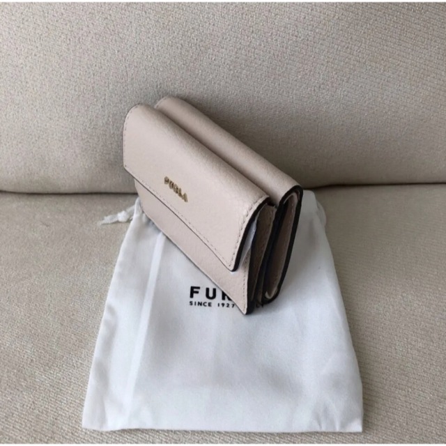 Furla(フルラ)の専用　FURLA バビロン 三つ折り財布 トライフォールドウォレット ベージュ レディースのファッション小物(財布)の商品写真