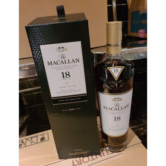 マッカラン Macallan 18年 2021年 正規品 未開封