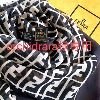 フェンディ(FENDI)の専用★FENDI★フェンディ シルクスカーフ L ★新品未使用(バンダナ/スカーフ)