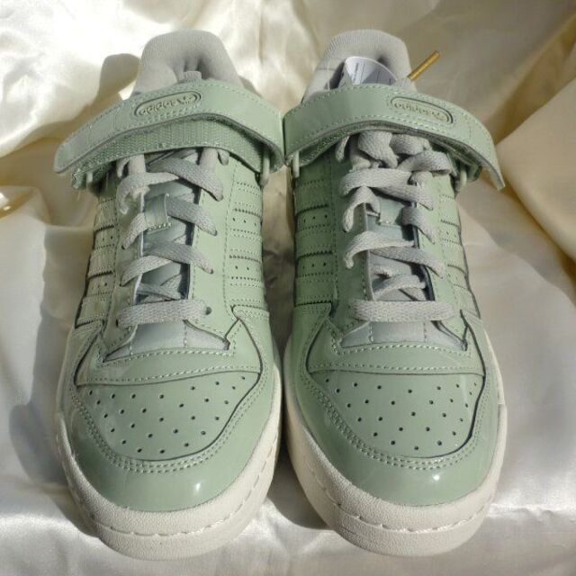 adidas - 新品24cmアディダスオリジナルスフォーラム ローWエナメル