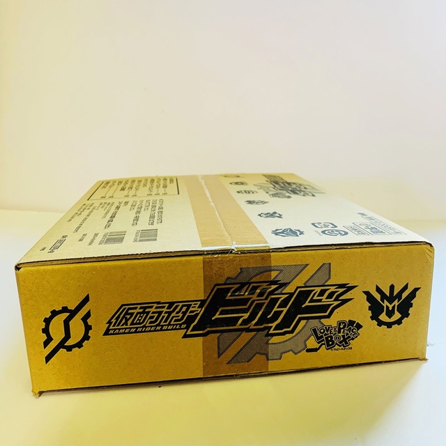 小学館(ショウガクカン)の【未開封】仮面ライダービルド超全集 特別版 ラブ& ピースBOX エンタメ/ホビーのフィギュア(特撮)の商品写真