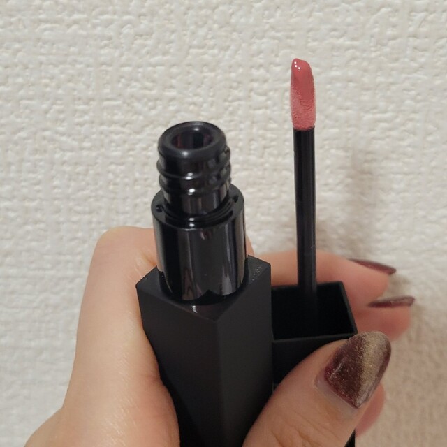 NARS(ナーズ)のエアーマット　ウルトラリップティント 318ソフトローズ コスメ/美容のベースメイク/化粧品(口紅)の商品写真