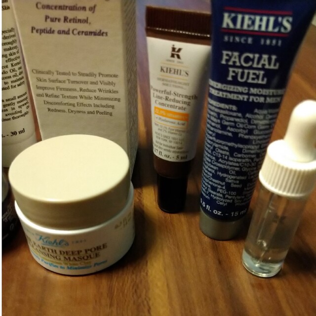 Kiehl's(キールズ)の未使用　キールズ　スキンケアセット コスメ/美容のスキンケア/基礎化粧品(美容液)の商品写真