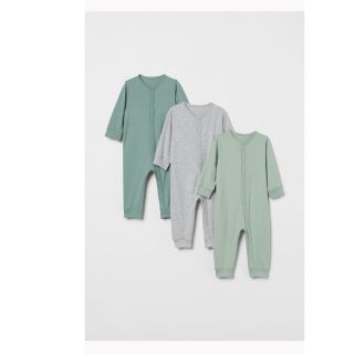 エイチアンドエム(H&M)のH&M コットンパジャマ　68cm(ロンパース)