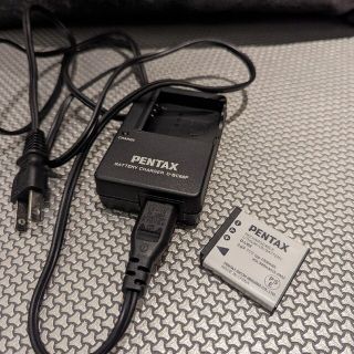 ペンタックス(PENTAX)のペンタックス　バッテリー充電器(バッテリー/充電器)