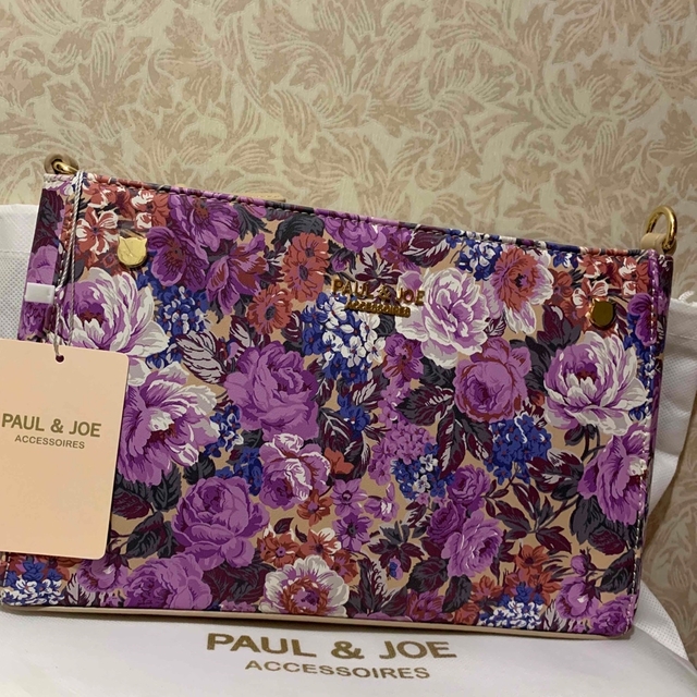 PAUL & JOE(ポールアンドジョー)のポール&ジョー　花柄バッグ　肩掛け レディースのバッグ(ショルダーバッグ)の商品写真