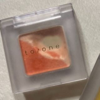 コスメキッチン(Cosme Kitchen)のto/one トーン ペタル アイシャドウ 02(アイシャドウ)