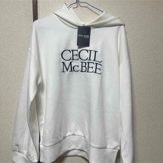 セシルマクビー(CECIL McBEE)の超希少　新品タグ付き　セシルマクビー　CECIL McBEE パーカー　L(パーカー)