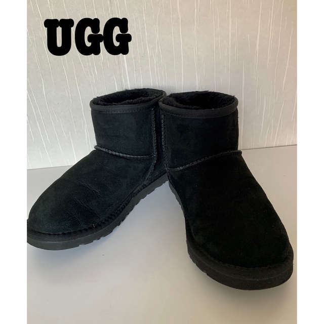 UGG(アグ)のすみれ様専用　UGGショートブーツ　クラシックミニ レディースの靴/シューズ(ブーツ)の商品写真